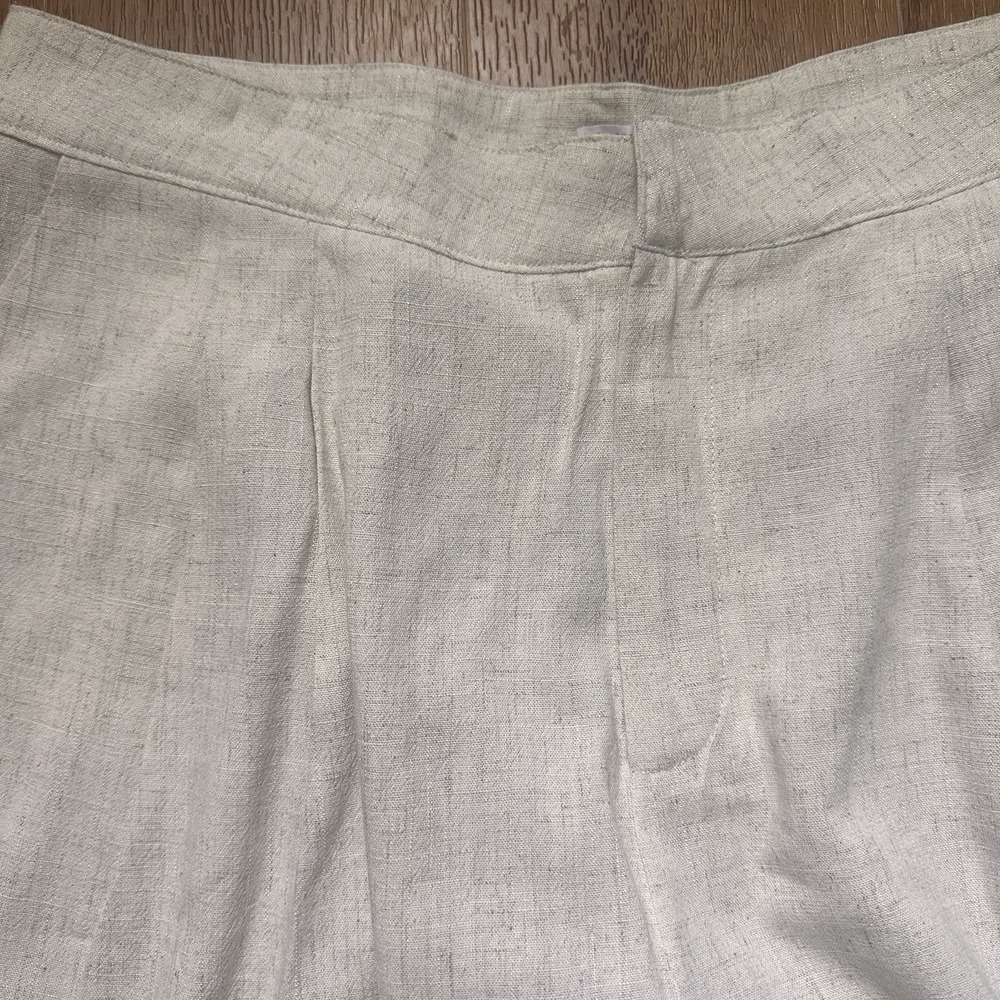 Peppermayo Women's Linen Blend Pleated Shorts Size 10 - Picture 6 of 9
